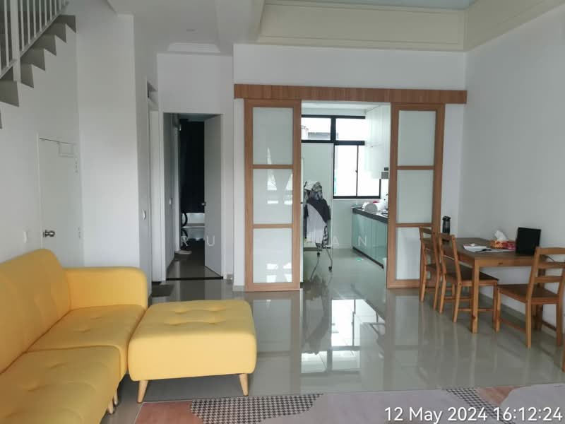 Rumah Teres untuk Disewa di Kota Masai (Pasir Gudang) - Ruby Tan - Living Room - PropertyGuru.com.my