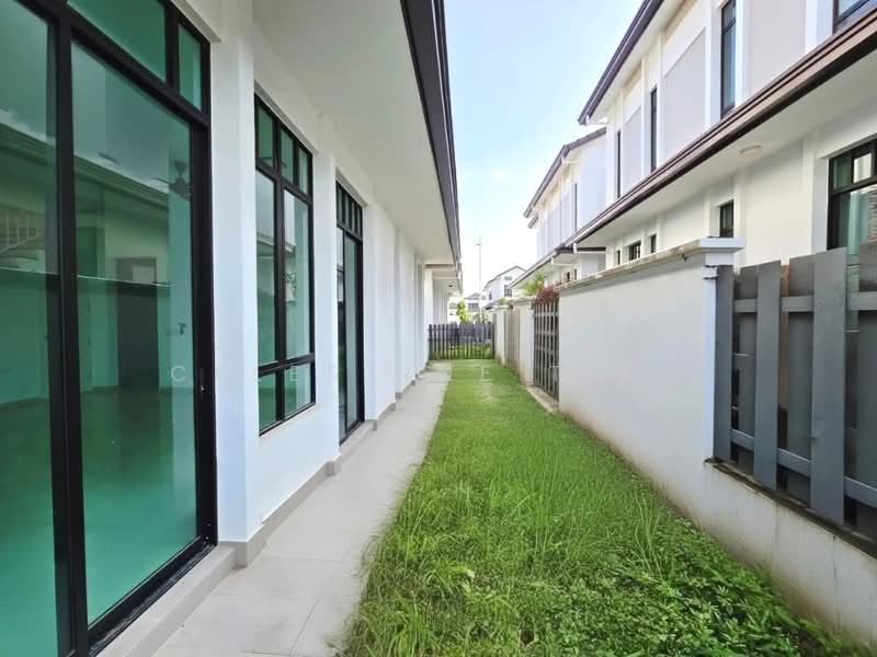 Semi-Detached House for Sale in Eco Majestic (Semenyih) - Celestine Ting - Exterior - PropertyGuru.com.my