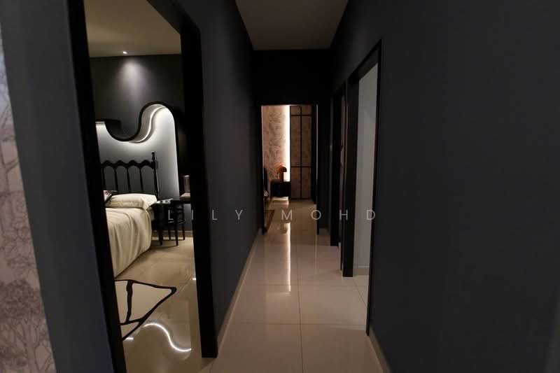 Apartment for Sale at Pinegate Residency Project~Kimlun Land - Lily Mohd - Corridor - PropertyGuru.com.my