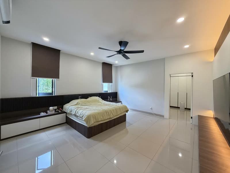 Semi-Detached House for Sale in Seksyen U1 (Glenmarie) - Finn Aw - Master Bedroom - PropertyGuru.com.my