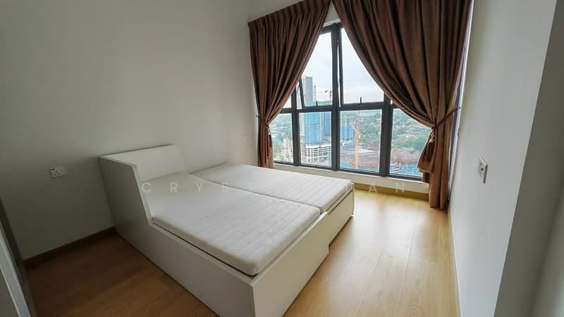Kondominium untuk Dijual di Royal Strand @ Country Garden Danga Bay - Crystal Tan - Bedroom - PropertyGuru.com.my