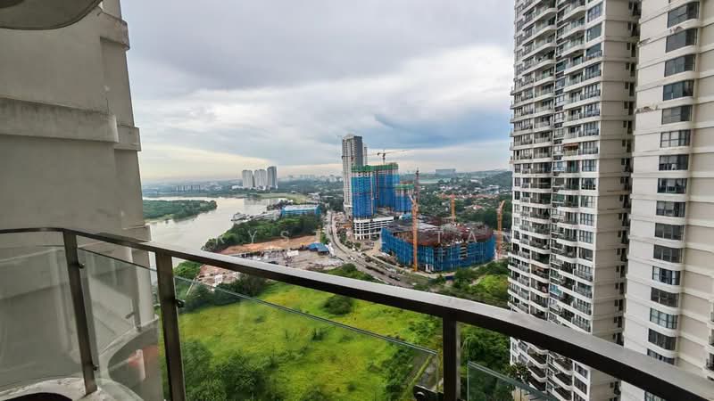 Kondominium untuk Dijual di Royal Strand @ Country Garden Danga Bay - Crystal Tan - Exterior - PropertyGuru.com.my
