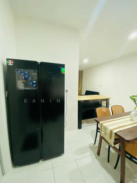 Condominium for Rent at Residensi Sateria - Banin Yahya - Dining Room - PropertyGuru.com.my