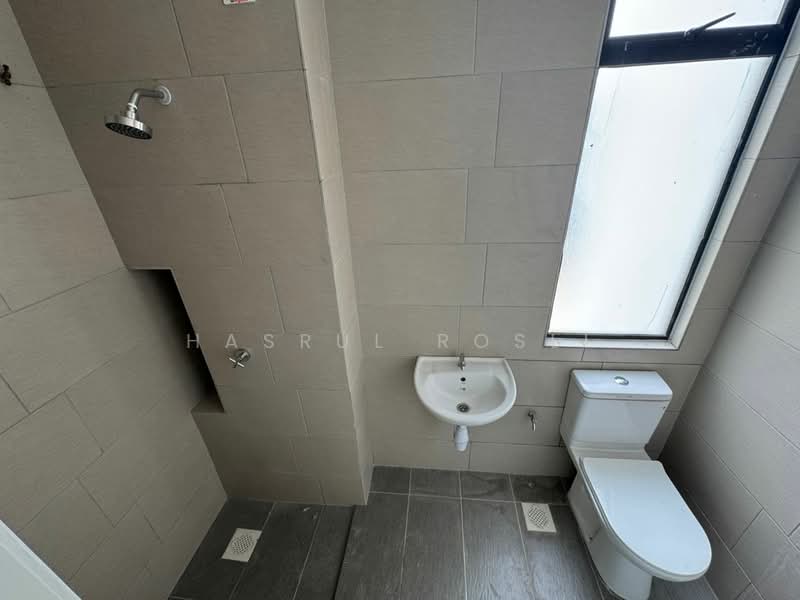 Rumah Teres 2 Tingkat untuk Dijual di Kulim (Kedah) - Hasrul Rosli - Bathroom - PropertyGuru.com.my