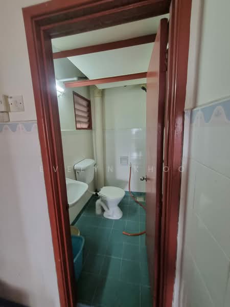 Rumah Flat untuk Dijual di Las Palmas - Evelyn Khoo - Bathroom - PropertyGuru.com.my