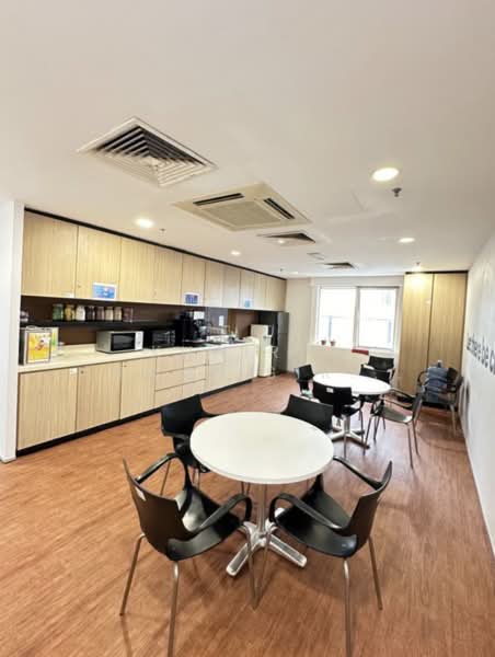 Office for Rent in Kelana Jaya (Petaling Jaya) - Khairil Anwar Sirajudin - Kitchen - PropertyGuru.com.my