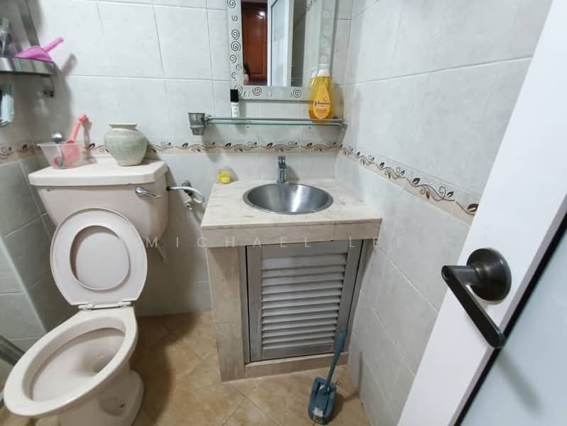 Rumah Teres untuk Disewa di Usj 18 (Subang Jaya) - Michael Lee - Bathroom - PropertyGuru.com.my