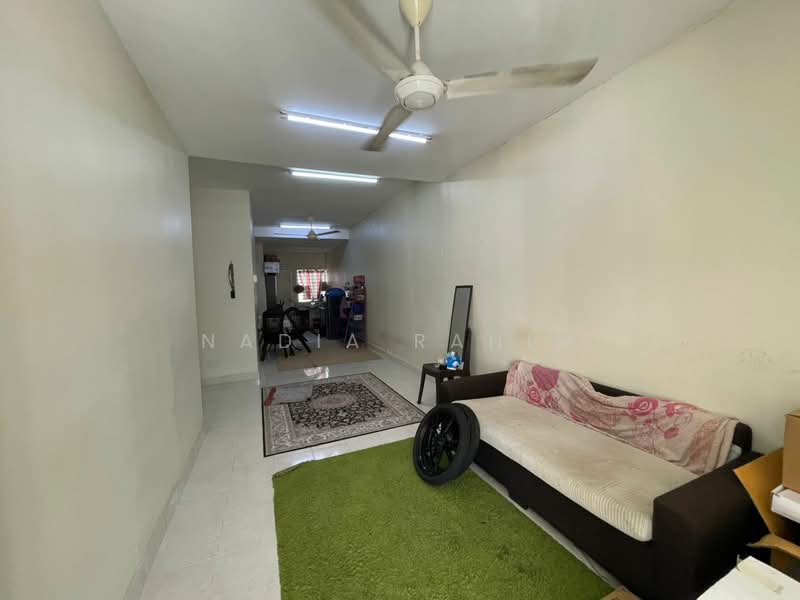 1-storey Terraced House for Sale in Bandar Baru Enstek (Bandar Enstek) - Nadia Rahim - Living Room - PropertyGuru.com.my