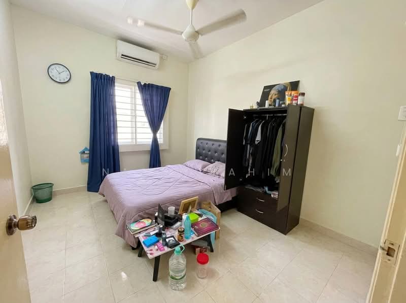 1-storey Terraced House for Sale in Bandar Baru Enstek (Bandar Enstek) - Nadia Rahim - Bedroom - PropertyGuru.com.my