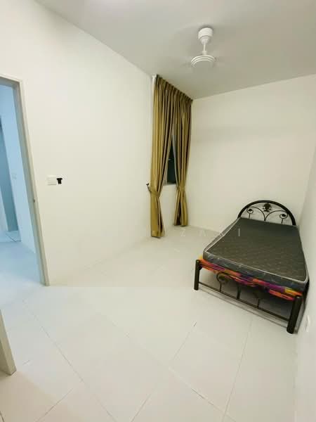 Condominium for Rent at Residensi Sateria - Zehan Zaki - Bedroom - PropertyGuru.com.my