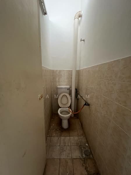 Rumah Teres 1 Tingkat untuk Dijual di Taman Klebang Restu (Chemor) - Sam Lam - Bathroom - PropertyGuru.com.my