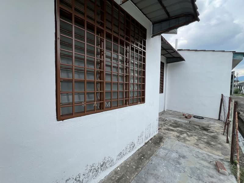 Rumah Teres 1 Tingkat untuk Dijual di Taman Klebang Restu (Chemor) - Sam Lam - Exterior - PropertyGuru.com.my