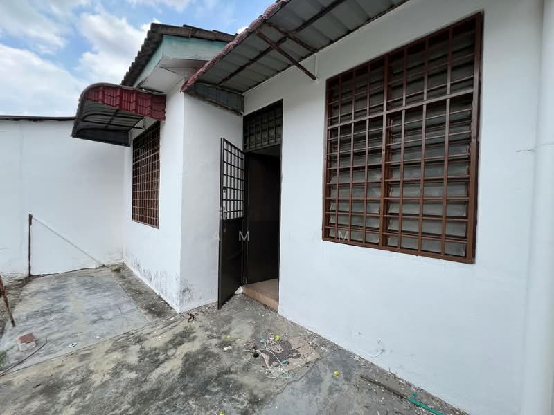 Rumah Teres 1 Tingkat untuk Dijual di Taman Klebang Restu (Chemor) - Sam Lam - Exterior - PropertyGuru.com.my