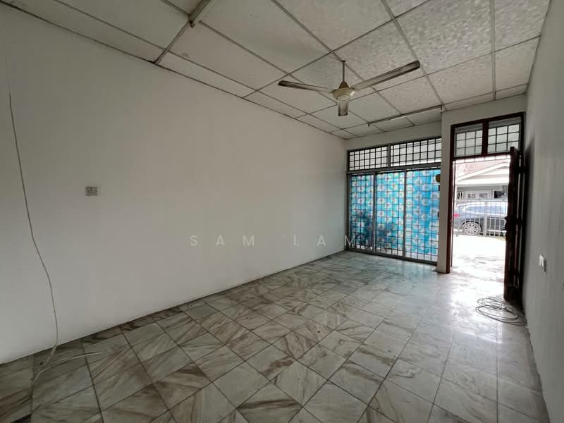 Rumah Teres 1 Tingkat untuk Dijual di Taman Klebang Restu (Chemor) - Sam Lam - Entrance - PropertyGuru.com.my