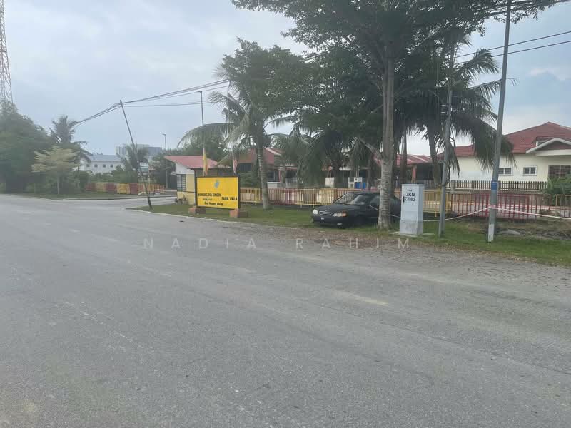 Rumah Teres 1 Tingkat untuk Dijual di Shah Alam (Selangor) - Nadia Rahim - Exterior - PropertyGuru.com.my
