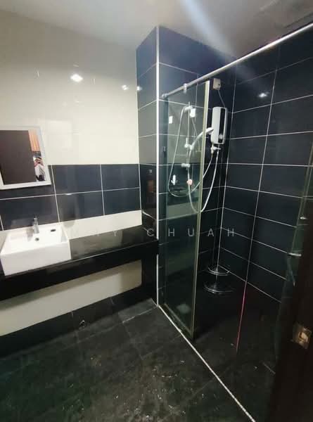Service Residence for Sale at D'Inspire Residence (Inspira Bestari) - May Chuah - Bathroom - PropertyGuru.com.my