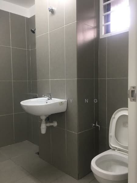 2-storey Terraced House for Sale in Bandar Mahkota (Banting) - Jenny Ng - Bathroom - PropertyGuru.com.my