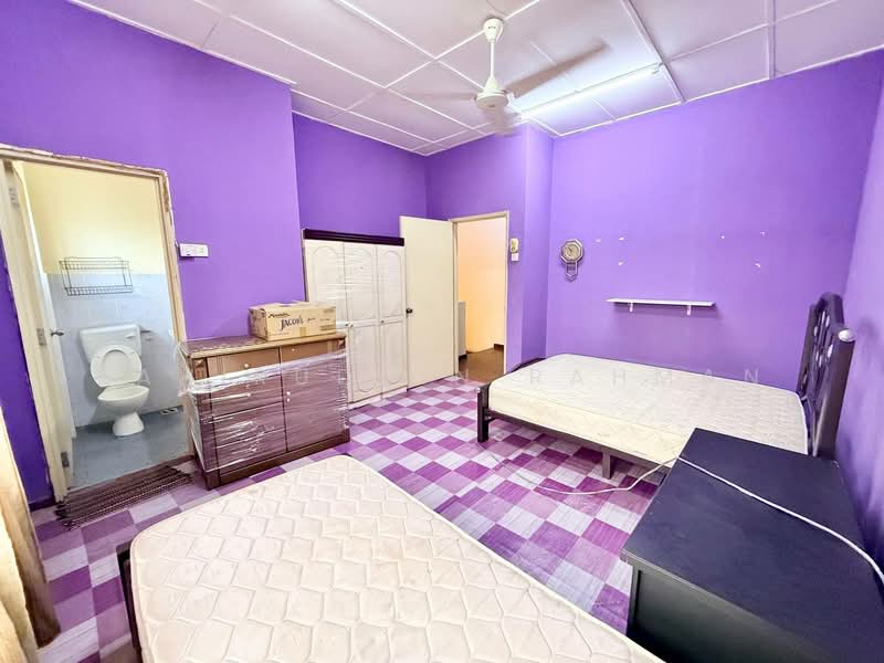 Terraced House for Sale in Bandar Mahkota Cheras (Cheras) - Zahiruddin Rahman - Bedroom - PropertyGuru.com.my