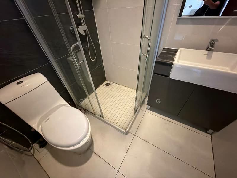 Condominium for Rent at Royal Strand @ Country Garden Danga Bay - Jony Jong - Bathroom - PropertyGuru.com.my