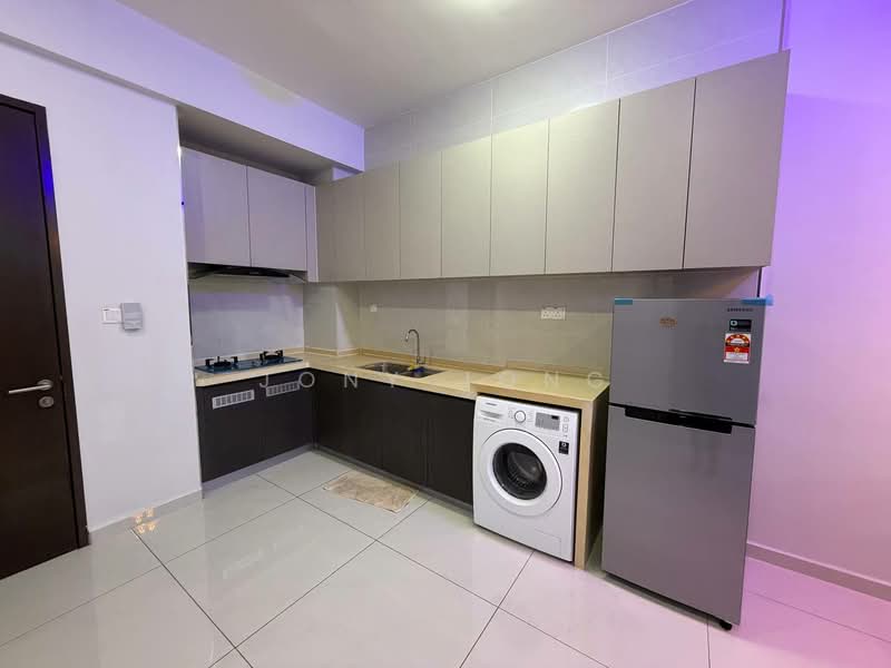 Condominium for Rent at Royal Strand @ Country Garden Danga Bay - Jony Jong - Kitchen - PropertyGuru.com.my