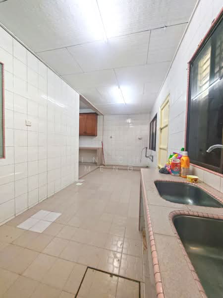 2-storey Terraced House for Sale in Taman Connaught (Cheras) - Chin Chee Meng - Kitchen - PropertyGuru.com.my
