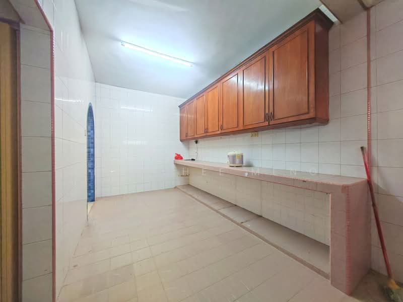 2-storey Terraced House for Sale in Taman Connaught (Cheras) - Chin Chee Meng - Kitchen - PropertyGuru.com.my