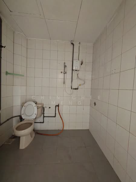 2-storey Terraced House for Sale in Taman Connaught (Cheras) - Chin Chee Meng - Bathroom - PropertyGuru.com.my