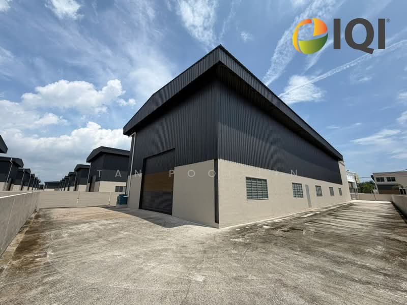 Semi-D Factory for Rent in Kawasan Perindustrian Nafiri (Sungai Jawi) - Tan Pooi Lin - Exterior - PropertyGuru.com.my