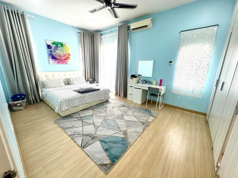 Semi-Detached House for Sale in Bandar Tasik Kesuma (Beranang) - Mohd Aizat Saiful Bahri - Bedroom - PropertyGuru.com.my