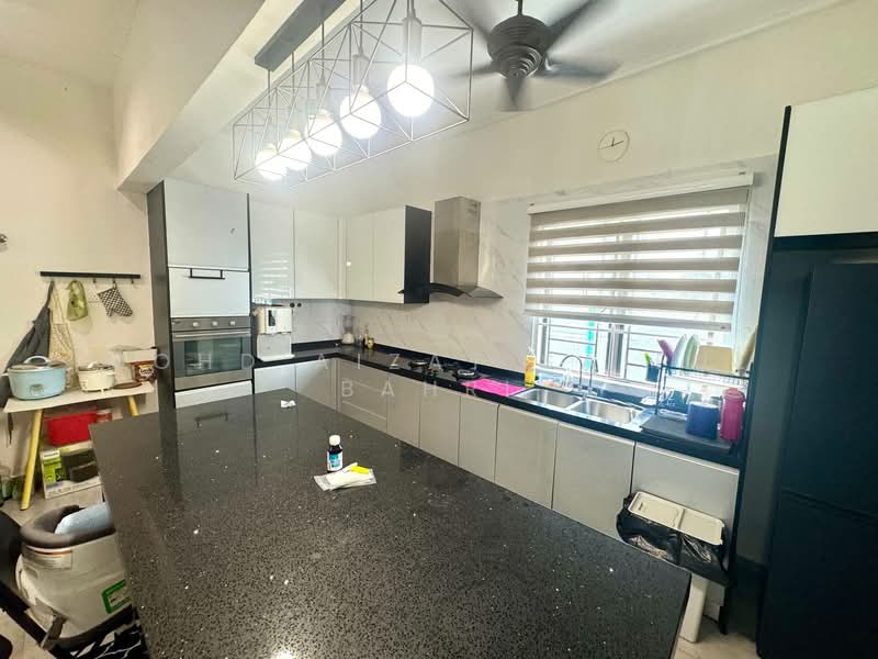 Semi-Detached House for Sale in Bandar Tasik Kesuma (Beranang) - Mohd Aizat Saiful Bahri - Kitchen - PropertyGuru.com.my