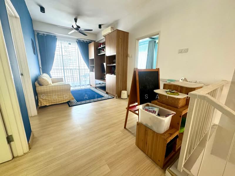 Semi-Detached House for Sale in Bandar Tasik Kesuma (Beranang) - Mohd Aizat Saiful Bahri - Living Room - PropertyGuru.com.my
