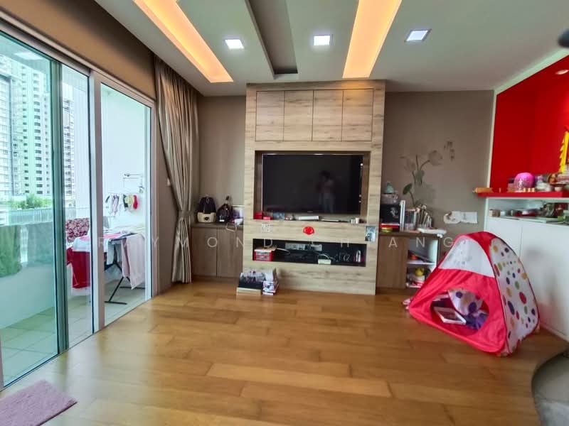 Kondominium untuk Dijual di Scenaria @ North Kiara Hills - Raymond Chiang - Living Room - PropertyGuru.com.my