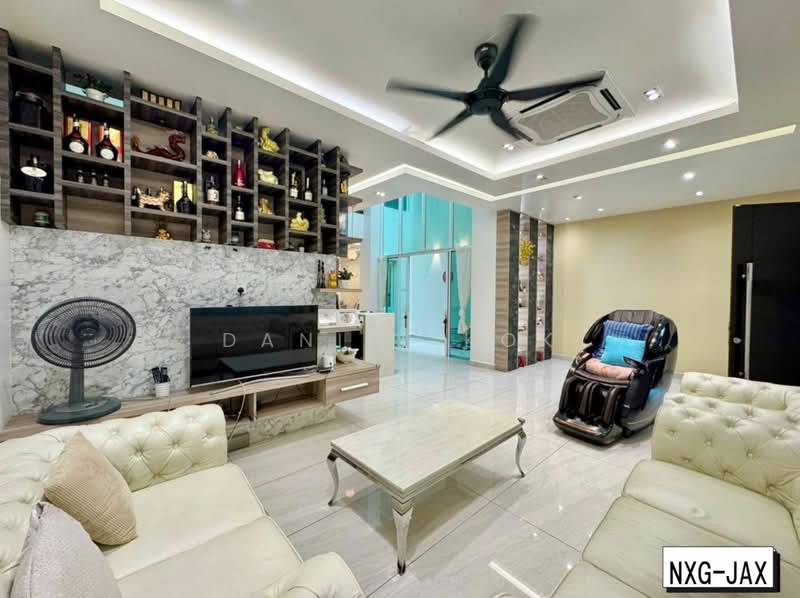 Rumah Teres 2.5 Tingkat untuk Dijual di Bandar Bukit Raja (Klang) - Daniel Kok - Living Room - PropertyGuru.com.my
