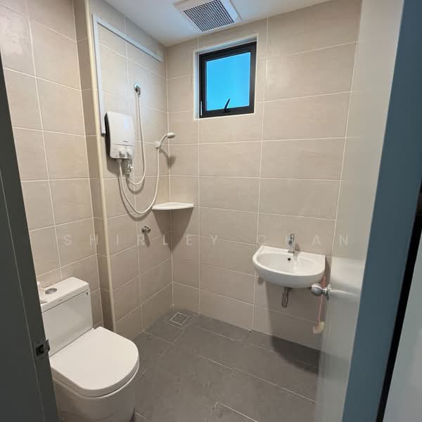 Service Residence for Rent at B11 Parkland Residence - Shirley Chan - Bathroom - PropertyGuru.com.my