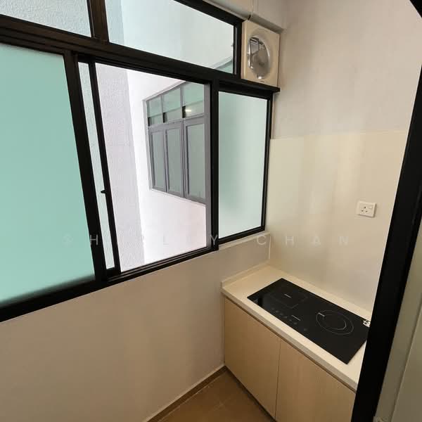 Service Residence for Rent at B11 Parkland Residence - Shirley Chan - Kitchen - PropertyGuru.com.my