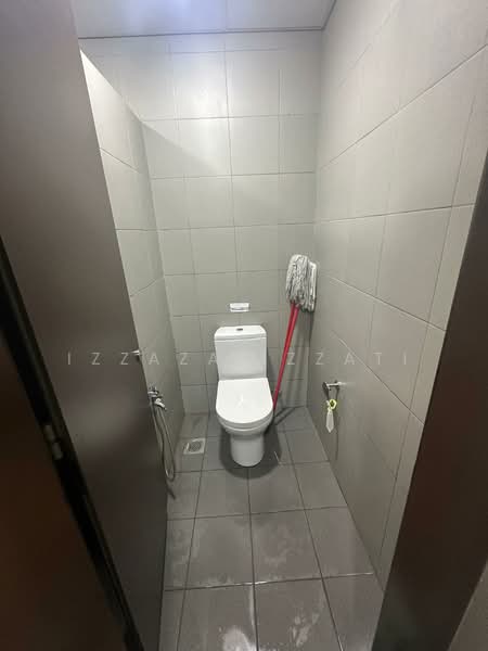Office for Sale in Bukit Jelutong (Shah Alam) - Izzaza Izzati - Bathroom - PropertyGuru.com.my