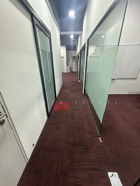 Office for Sale in Bukit Jelutong (Shah Alam) - Izzaza Izzati - Corridor - PropertyGuru.com.my