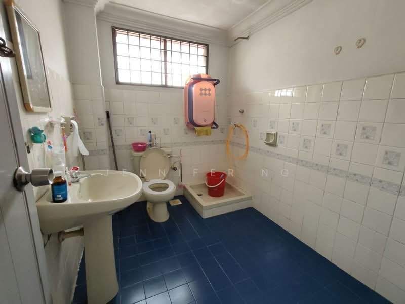2-storey Terraced House for Sale in Taman Sri Skudai (Skudai) - Jennifer Ng - Bathroom - PropertyGuru.com.my
