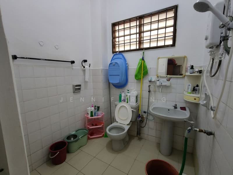 2-storey Terraced House for Sale in Taman Sri Skudai (Skudai) - Jennifer Ng - Bathroom - PropertyGuru.com.my