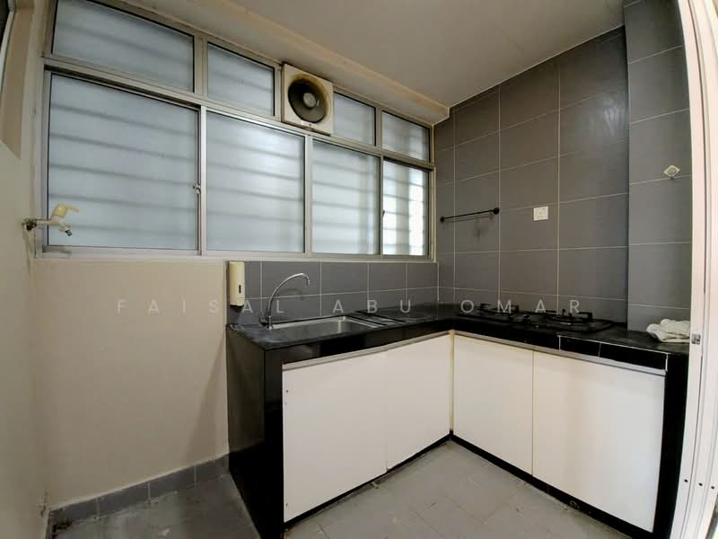 Condominium for Sale at Symphony Heights (Simfoni Heights) - Faisal Abu Omar - Kitchen - PropertyGuru.com.my
