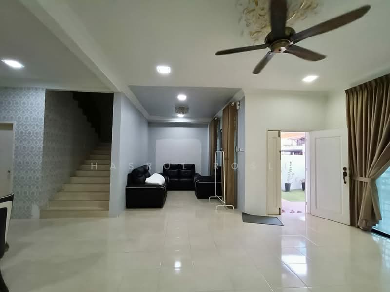 Semi-Detached House for Sale in Ambangan Heights (Sungai Petani) - Hasrul Rosli - Living Room - PropertyGuru.com.my