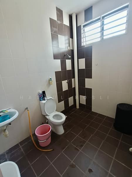Semi-Detached House for Sale in Ambangan Heights (Sungai Petani) - Hasrul Rosli - Bathroom - PropertyGuru.com.my