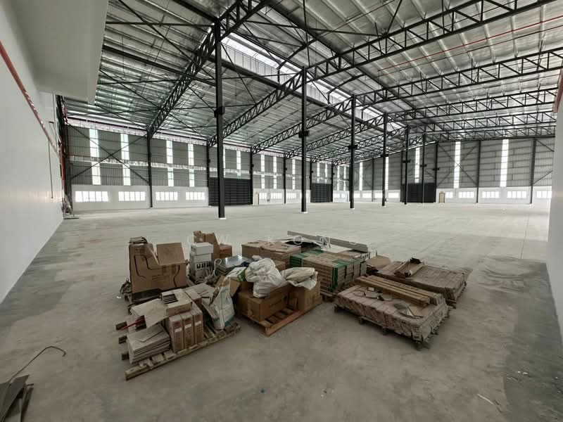 Factory for Rent in Taman Industri Alam Jaya (Puncak Alam) - CW Kong - Interior - PropertyGuru.com.my