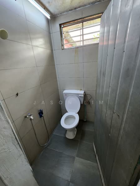 2-storey Terraced House for Rent in Bandar Baru Permas Jaya (Permas Jaya) - Jason Lim - Bathroom - PropertyGuru.com.my