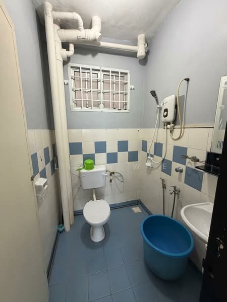 Apartment for Rent at Impian Senibong Apartment - Lydia Wee - Bathroom - PropertyGuru.com.my