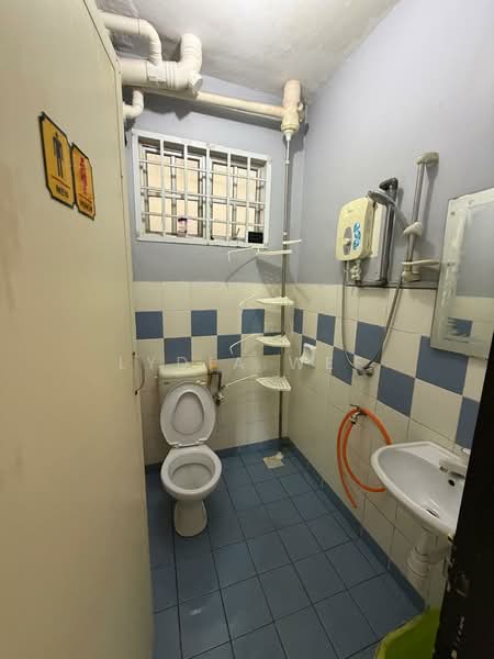 Apartment for Rent at Impian Senibong Apartment - Lydia Wee - Bathroom - PropertyGuru.com.my