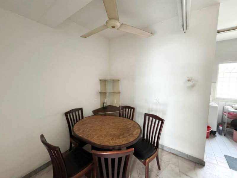 Rumah Teres 2 Tingkat untuk Dijual di BANDAR PUCHONG JAYA (Puchong) - Angel Tan - Dining Room - PropertyGuru.com.my