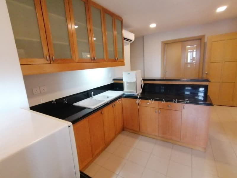Service Residence for Sale at 3 Kia Peng - Han Yung Kwang - Kitchen - PropertyGuru.com.my