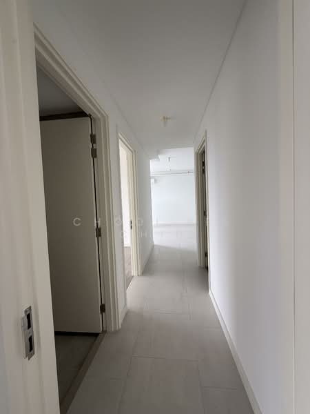 Kondominium untuk Dijual di Jendela Residences - Alexis Chin - Corridor - PropertyGuru.com.my