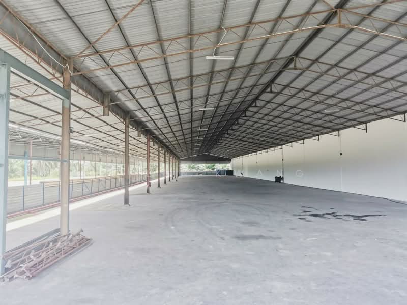 Warehouse for Sale in Kampung Jenjarom (Jenjarom) - Heylen Kwang - Interior - PropertyGuru.com.my